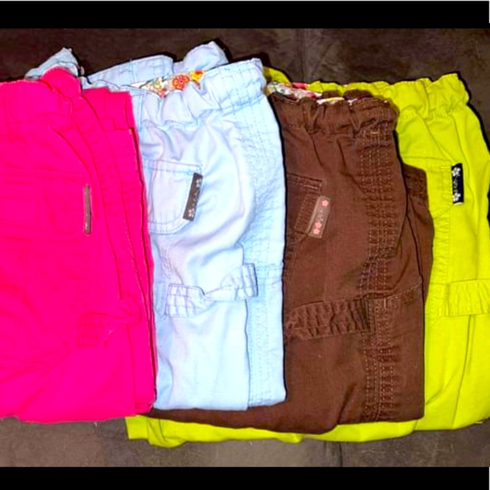koi Scrub Pants Excellent condition! Woman’s size Large. 4 pairs